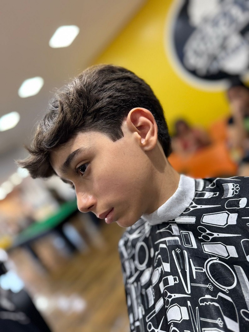 Barbearia Vibers faz sucesso com a preferência do público jovem de Ceilândia